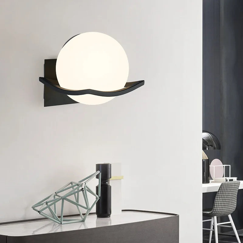 Makar Glass Wall Light