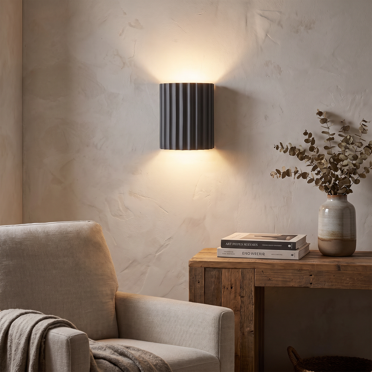 Nordic Modern Resin Wall Lamp