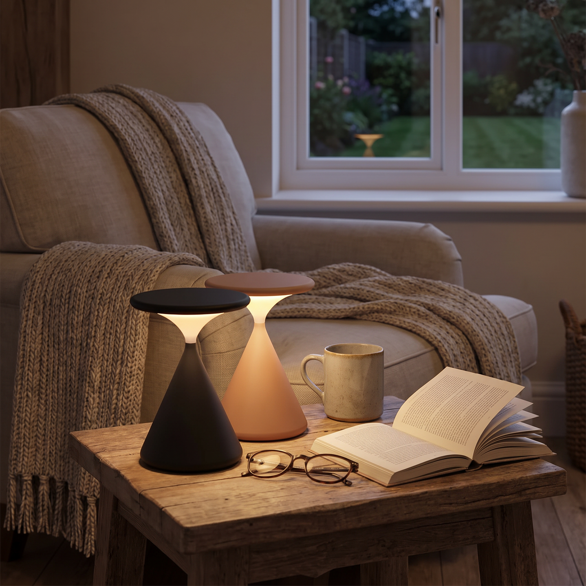 Aurora Wireless Table Lamp