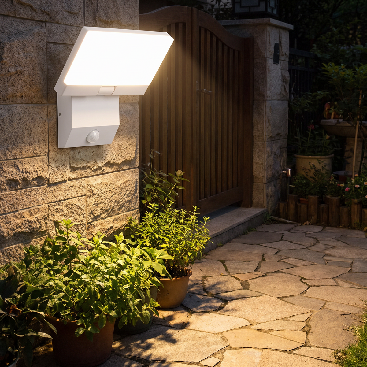 LumiFold Outdoor Wall Light